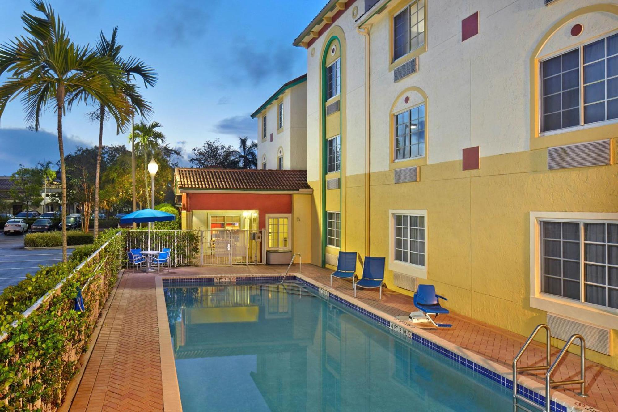 Towneplace Suites By Marriott Fort Lauderdale Weston Exterior foto